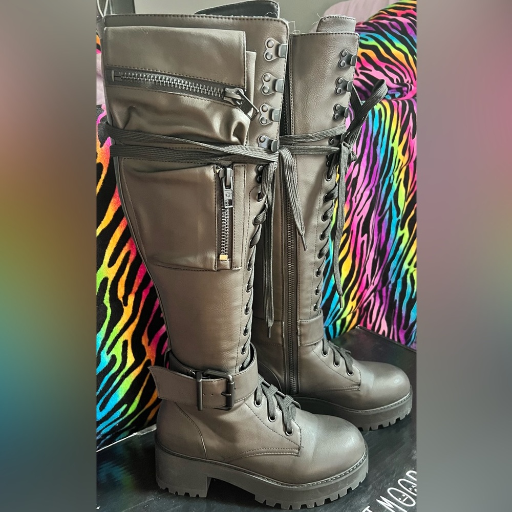 Obsidian Pocket Combat Boots